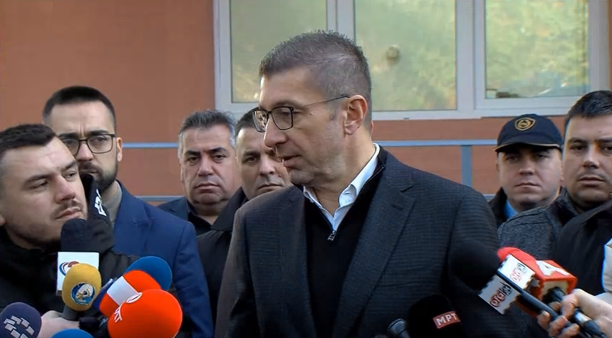 Мицкоски: Со „ЗНАМ” во Владата функционираме стабилно