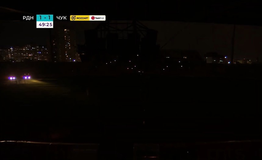 Прекин на меч во Србија – снема струја на стадионот! (ВИДЕО)