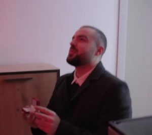 Момент што се памети засекогаш: Запросување со „Дупер“ и многу емоции