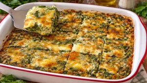 (Рецепт) ЗАПЕЧЕН СПАНАЌ СО СИРЕЊЕ: Едноставно, здраво и вкусно јадење