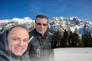 (Видео) Судир на возови на железничката пруга кон Мачу Пикчу: еден загинат, десетици повредени