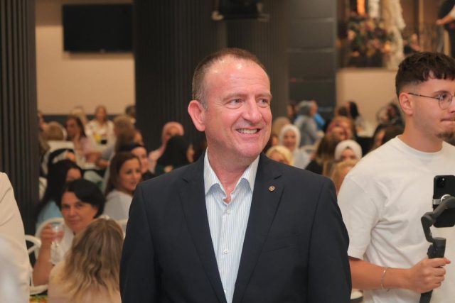 Таравари ги исмева ВЛЕН: „Ако може да се идентификуваат со една личност, тоа дефинитивно е Бејта“