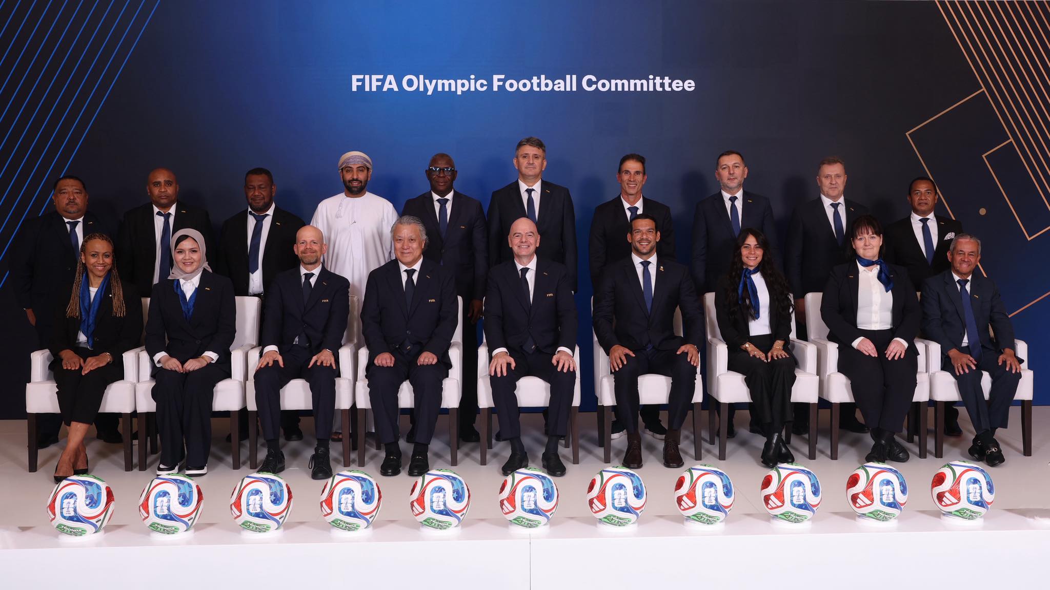 Масар Омерагиќ во друштво на Инфантино во Доха, на состанокот на Олимпискиот фудбалски комитет на ФИФА