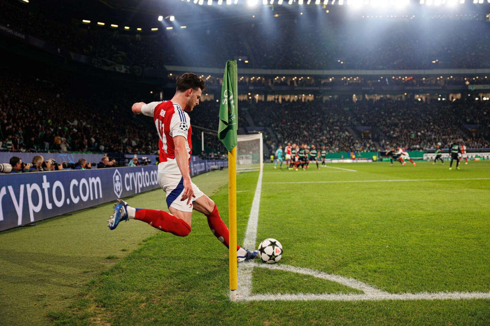 (Видео) Арсенал победи на „Хил Дикинсон“, Лидс го растури Кристал Палас