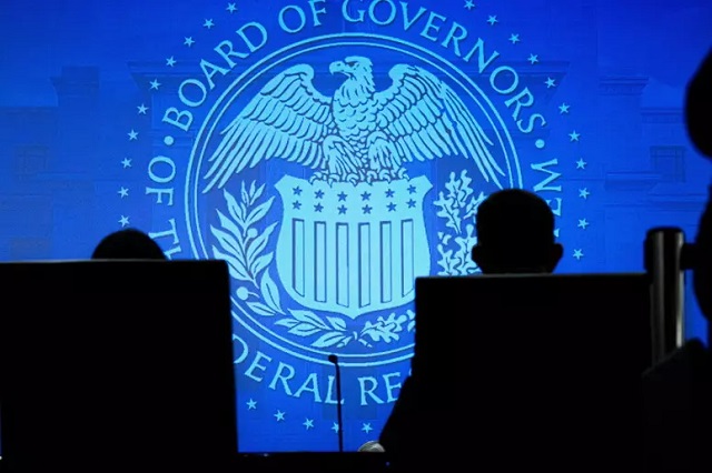 Раст на Волстрит, Fed ги намали каматите