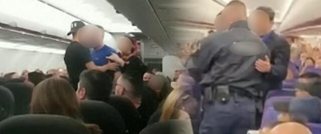 Приведен навивач од Словачка, на 10 други не им беше дозволен влез во Македонија поради агресивно однесување во авион