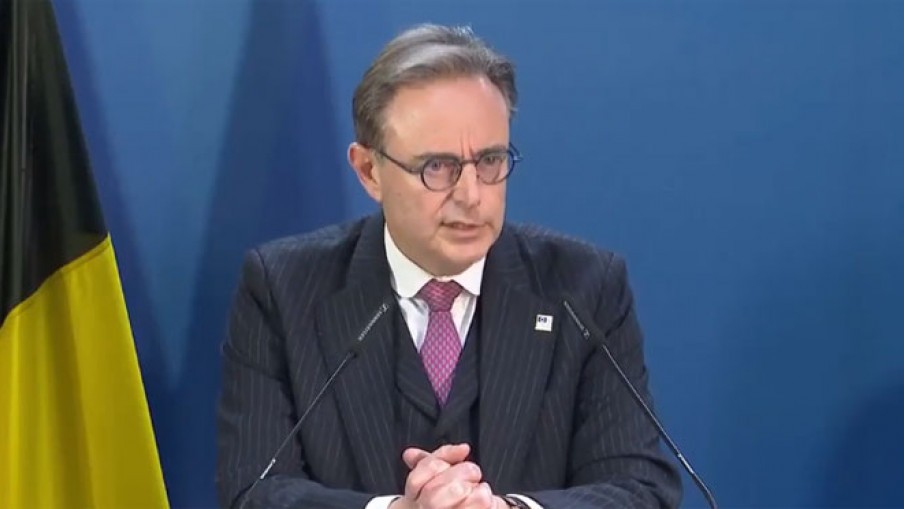 Белгискиот премиер Де Вевер: Не сум играч на Русија, ама соседи ми се Депардје и Асад