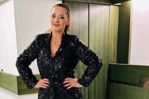 Анета Љумаковска и саканиот Рубин на новогодишна емисија на сите им покажаа дека се вљубени до уши