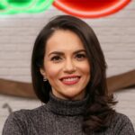 (Фото) Длабоко деколте и нов имиџ: Сања од „Брза кујна“ каква што не сме ја виделе досега