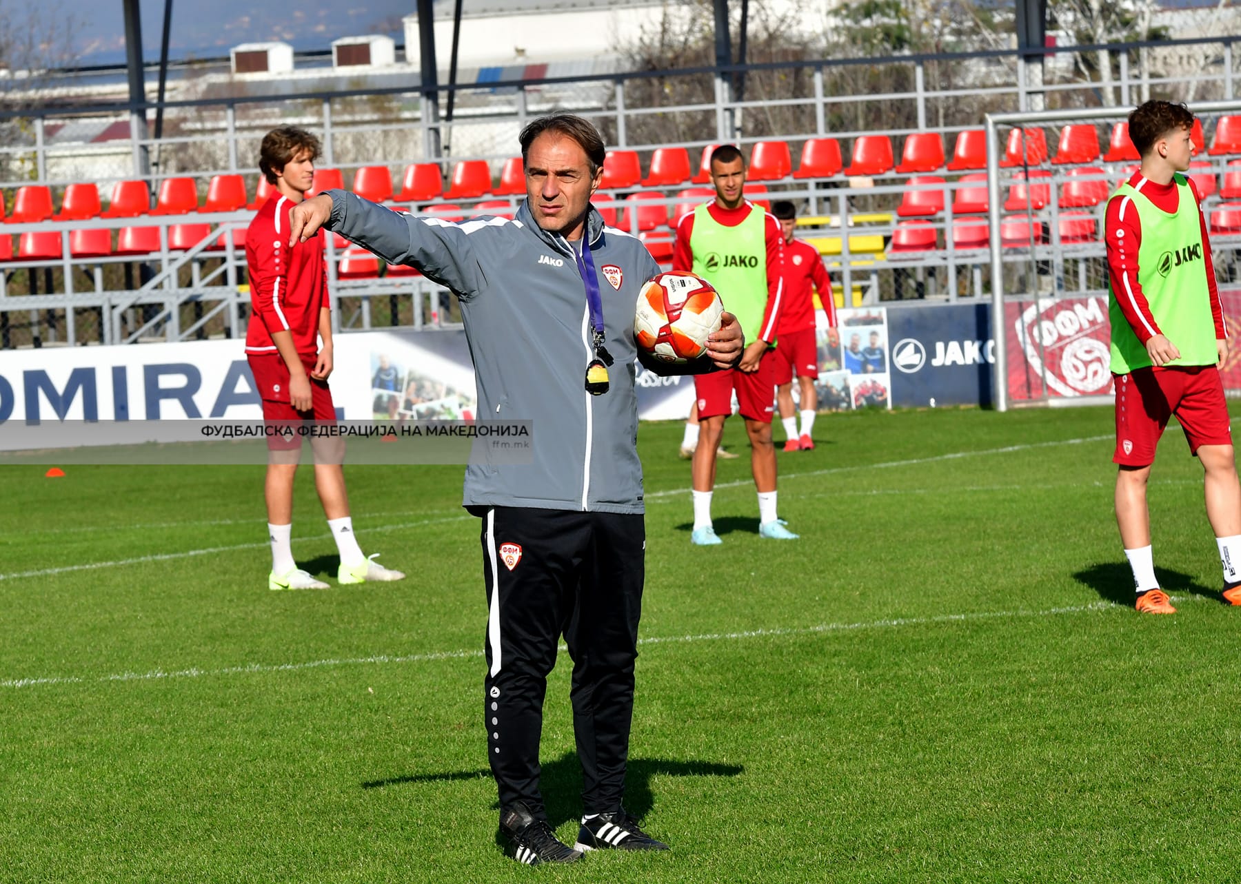 Селекторот Капинковски го објави списокот на играчи за дуелите со Црна Гора