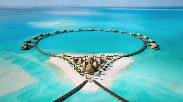 Се има, се може: Роналдо и Џорџина си подарија две ултралуксузни вили за Божиќ (ФОТО)