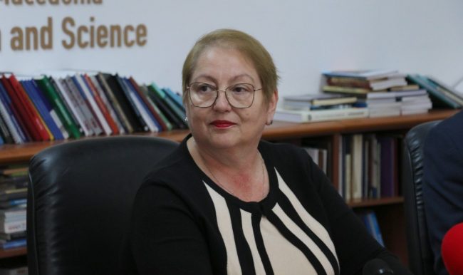 НА „ЅИД НА СРАМОТ“ ЌЕ ГИ ОБЈАВУВАМЕ СИТЕ МАГИСТЕРСКИ И ДОКТОРСКИ КОИ СЕ НА НИСКО НИВО И СЕ КУПУВААТ НА ОГЛАСИ, КАЖА ЈАНЕВСКА