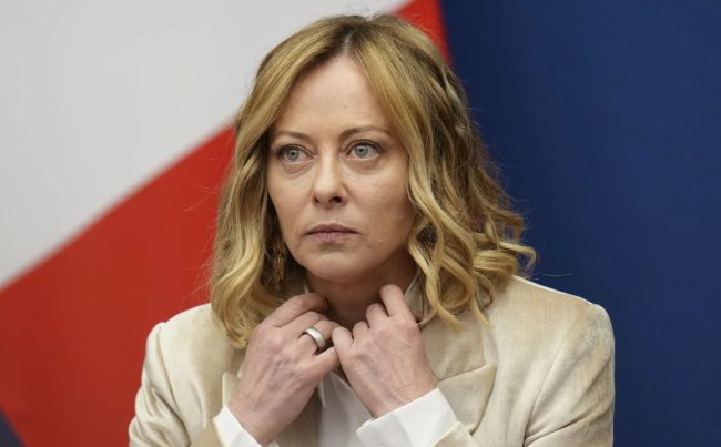 ИТАЛИЈА ЈА ОЛАБАВИ СУДСКАТА КОНТРОЛА ВРЗ ЈАВНИТЕ ТЕНДЕРИ, И ПОКРАЈ ПРОТЕСТИТЕ НА СУДИИТЕ И ОПОЗИЦИЈАТА