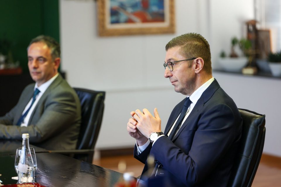 Мицкоски: Поддржуваме раст на домашните компании, „Алкалоид“ е одлична приказна