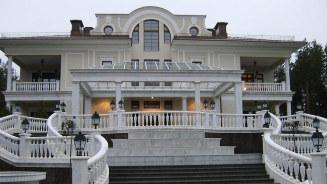 НЕ СЛУШНАВМЕ ДРОНОВИ ТАА НОЌ, ВЕЛАТ ЖИТЕЛИТЕ НА ВАЛДАЈ, КАДЕ ШТО СЕ НАОЃА РЕЗИДЕНЦИЈАТА ПУТИН КОЈА НАВОДНО БИЛА НАПАДНАТА