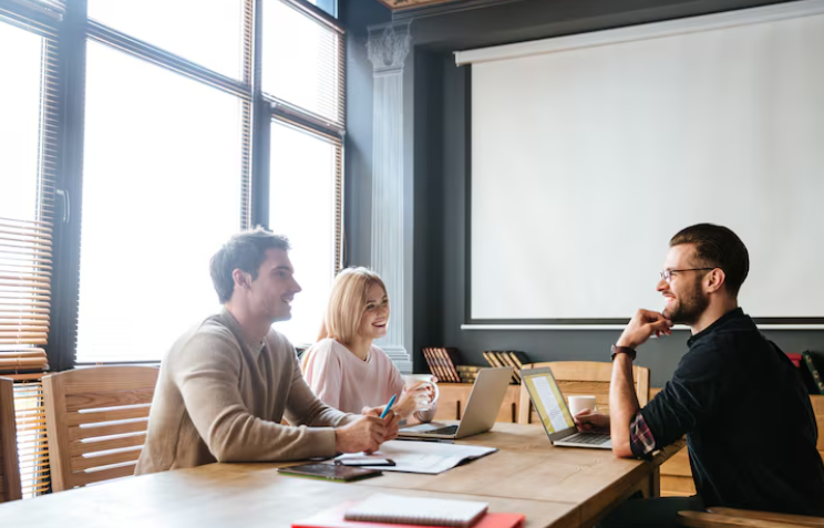 Добро платени работни места за луѓе кои мразат состаноци