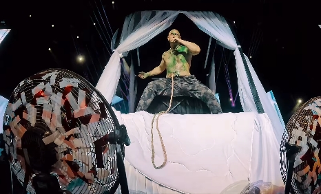 Десингерица забранет, се заканува казна и до 50 илјади евра: „Тој е вулгарен, примитивен и насилен“