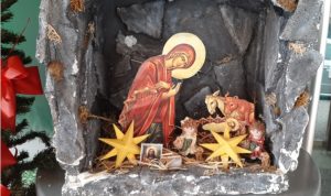 Тој доаѓа….