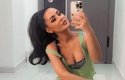 Александра Бурсаќ се породи – Пејачката доби ќерка со колега 10 години помлад од неа 