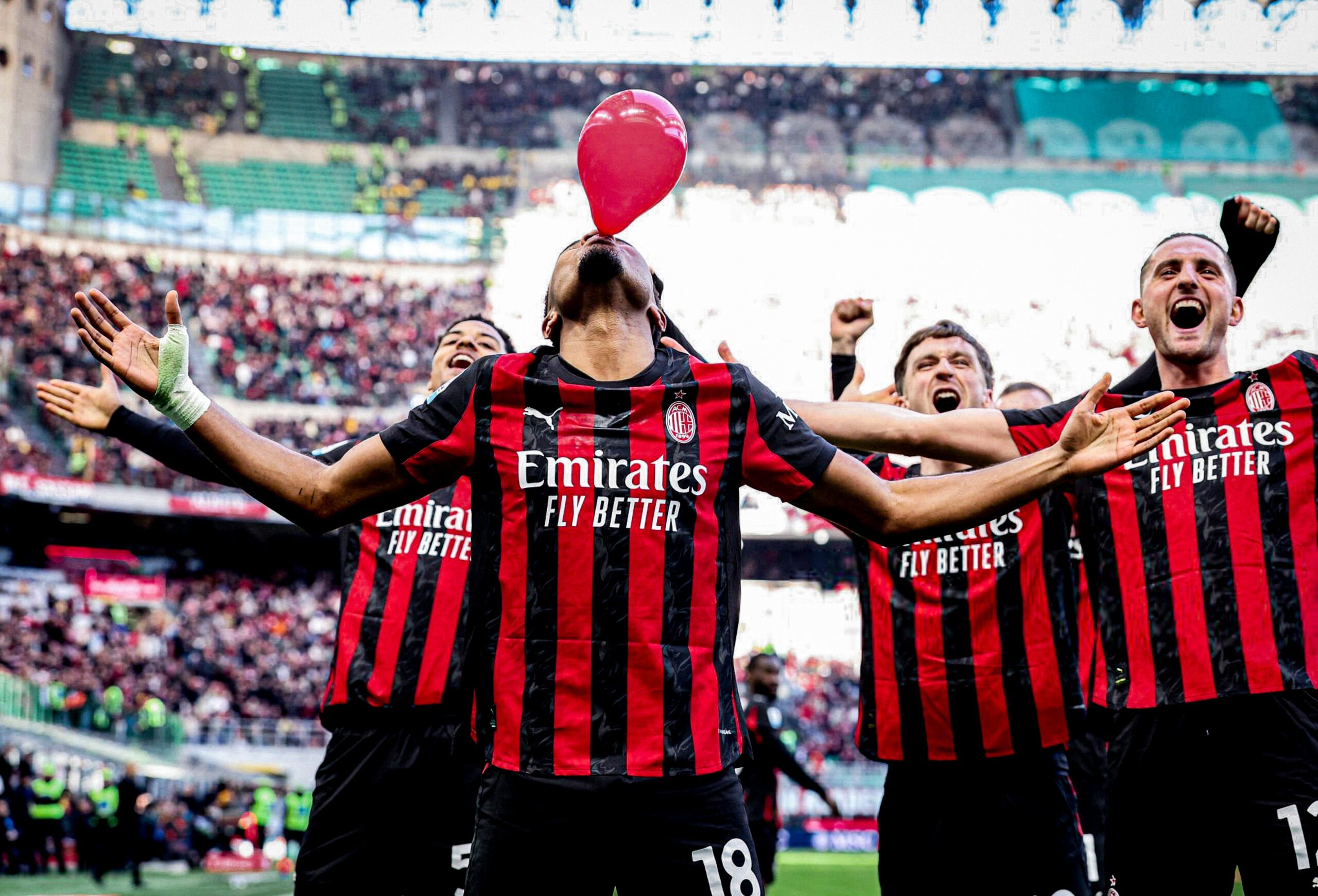 Милан ја растури Верона и се искачи на врвот од Серија А (Видео)