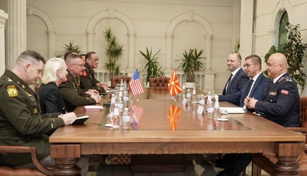 Мицкоски на средба со генерал-мајор Грегори Најт: Поддршка во изградбата на модерни и ефикасни одбранбени капацитети