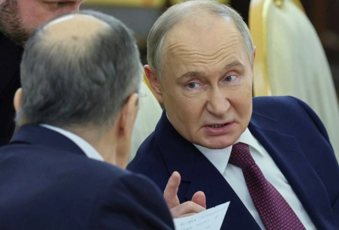 Лавров тврди дека Украинците ја нападнале резиденцијата на Путин, Зеленски негира