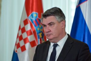 Милановиќ се надева дека ЕУ нема да се распадне како Југославија и СССР поради едноумие