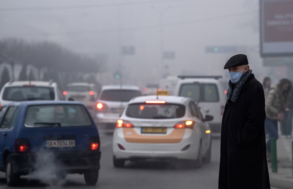 Се очекува умерено топла зима, со периодични студени бранови и со ризик од поплави и загадување