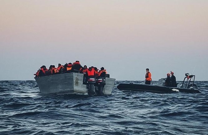 Велика Британија постигна договор со Ангола и Намибија за враќање на мигранти