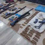 Претрес во битолско, пронајдени оружје и муниција, лишено од слобода едно лице