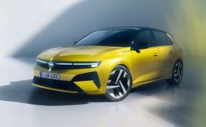 ПРЕМИЕРА: Освежената Opel Astra добива нов лик!