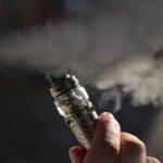 Неколку млади Белгијци хоспитализирани по пушење е-цигари од „домашно производство“, еден во кома