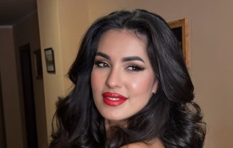 Ѕирнете во домот на Тања Савиќ: Новогодишни декорации како во филм