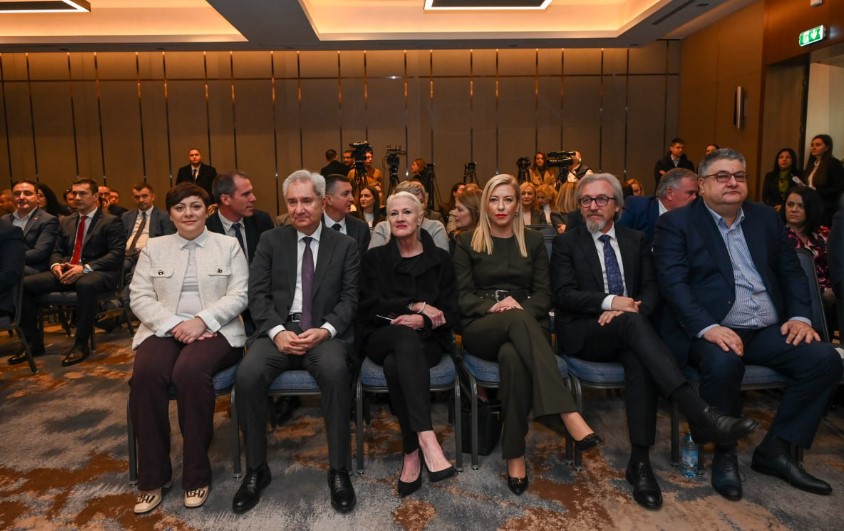 Димитриеска Кочоска за партнерството со САД: Работиме на посилна буџетска отчетност, зајакнување на институциите и развој