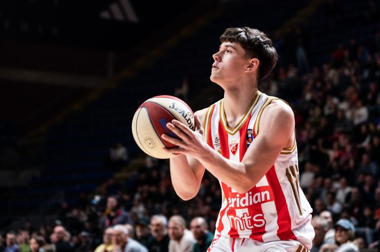 Рекордерот Симјановски има потекло од Гостивар, ама за жал – изгубен е за Македонија!