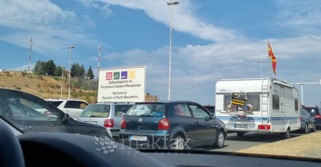 Затворен сообраќајот на граничниот премин Евзони