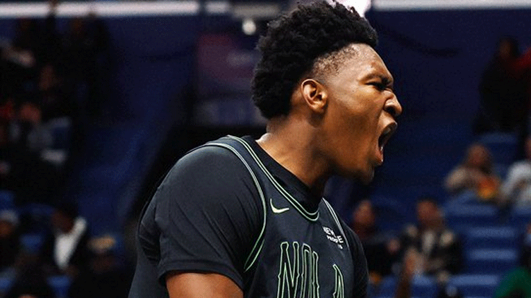 Дебитант додаде „зачин“ на трипл-дабл каков досега не беше виден во НБА