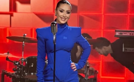 Александра Бурсаќ бара помош: Пејачката има проблем со новороденчето