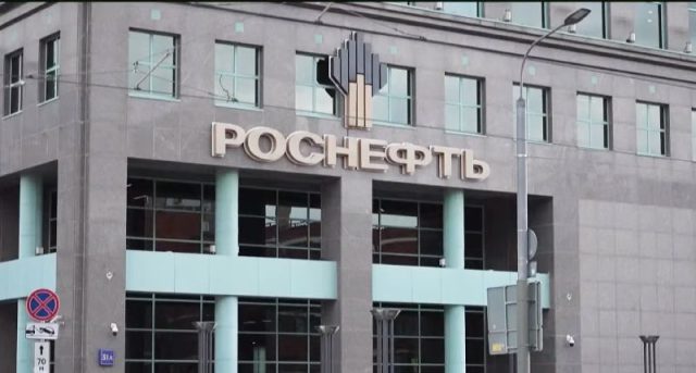 Русија брзо се прилагоди на санкциите против „Лукоил“ и „Роснефт“