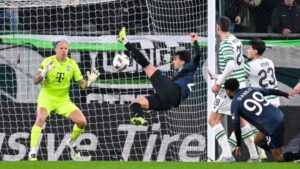 (ВИДЕО) Миовски со „полуножички“ погоди за Глазгов Ренџерс кај Ференцварош