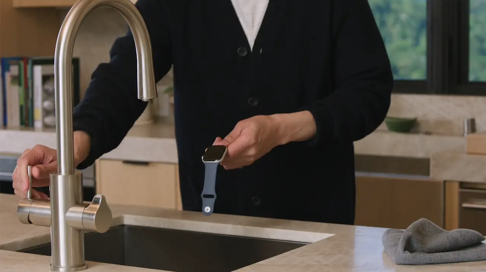 Apple Watch мора редовно да се чисти и одржува: Apple предупредува дека нечистотијата може да го попречи работењето на сензорите