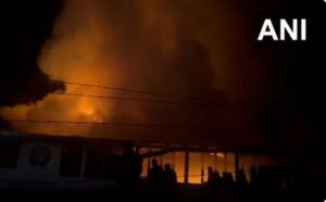 ВИДЕО: Огромен пожар во зграда во Кина, има мртви