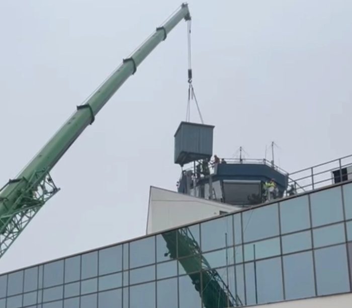 МЕЃУНАРОДЕН АЕРОДРОМ СКОПЈЕ: Целосно е демонтиран стариот радар како предуслов за инсталација на нов модерен радарски систем