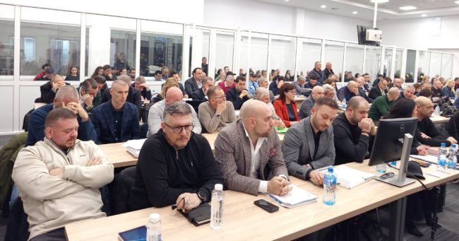 ОДБРАНАТА НА ЕКСМИНИСТРИТЕ САРАЌИНИ И БЕКТЕШИ ТВРДИ ДЕКА ТИЕ НЕМААТ ВИНА ЗА ПОЖАРОТ ВО КОЧАНИ, ЛИЦЕНЦИТЕ БИЛЕ ИСТЕЧЕНИ, ЗА ДРУГ ОБЈЕКТ ИЛИ ПОТПИШАНИ СО ФАКСИМИЛ