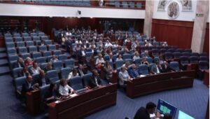 СДСМ: Усвоена Резолуција против демократијата