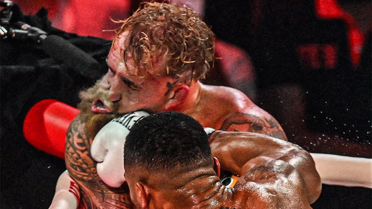 Џошуа ѝ се извини на мајката на Џејк Пол за тоа што му ја скрши вилицата на нејзиниот син