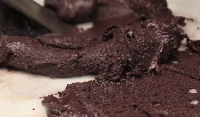 Чоколадото може да исчезне до 2050 година