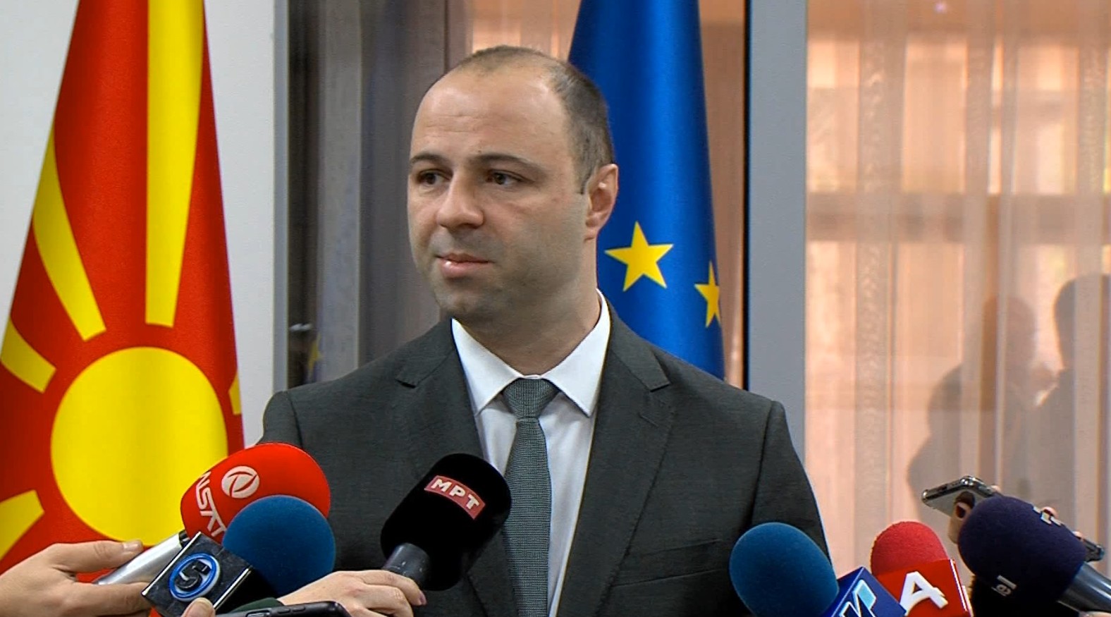 Мисајловски: Нема да испраќаме македонски војници во Украина