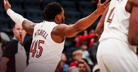 ВИДЕО: Мичел со 48 поени го сруши Вашингтон, конечно се појави и стариот Ембид!