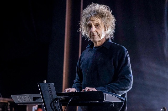 Почина Пери Бамонте, гитарист и клавијатурист на The Cure